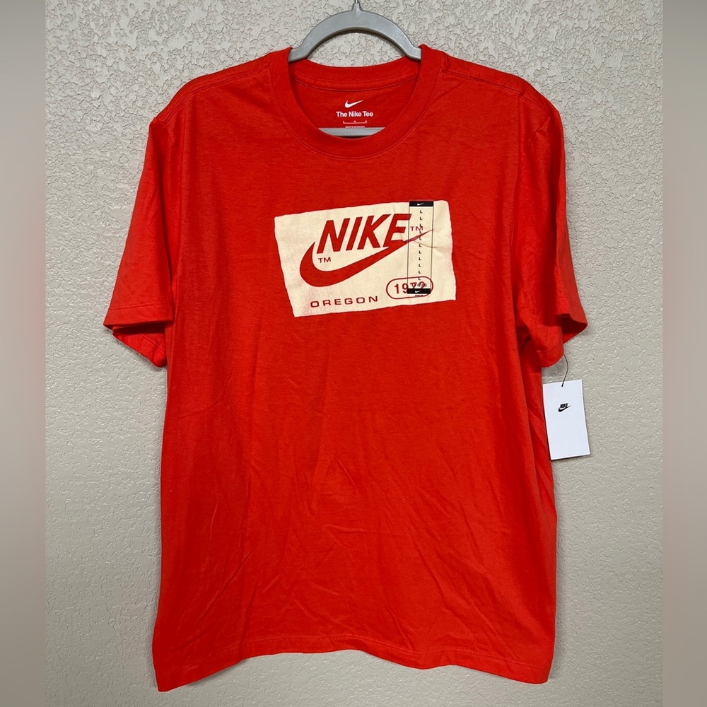 Nike T-shirt mens large, brand new w/ tag